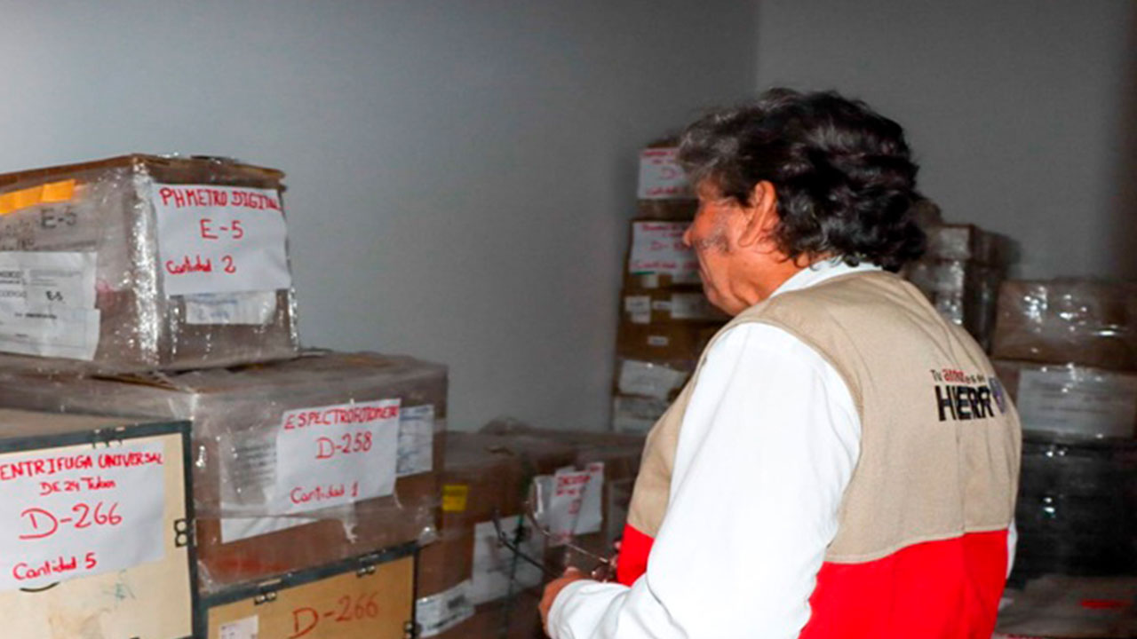 El 20 % de los equipos almacenados durante años en hospital Maritza Campos están inoperativos