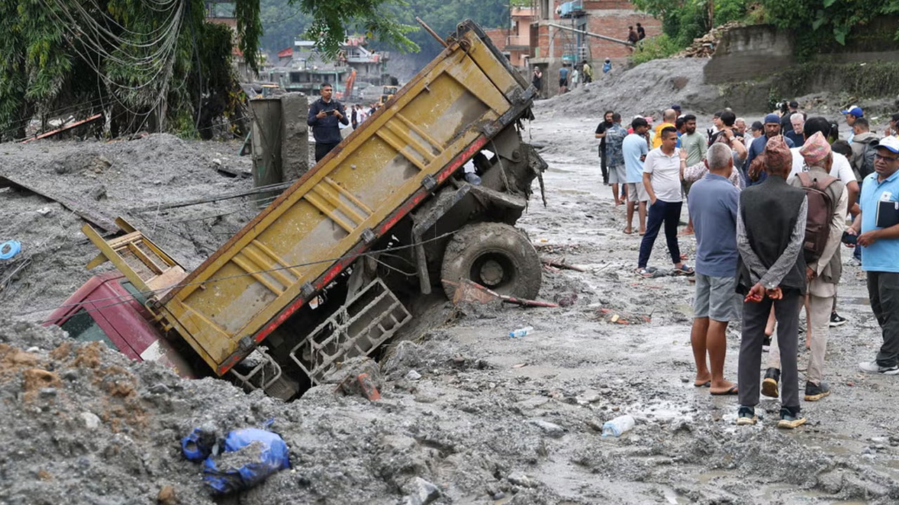 Nepal supera los 5 mil desaparecidos tras devastadoras riadas