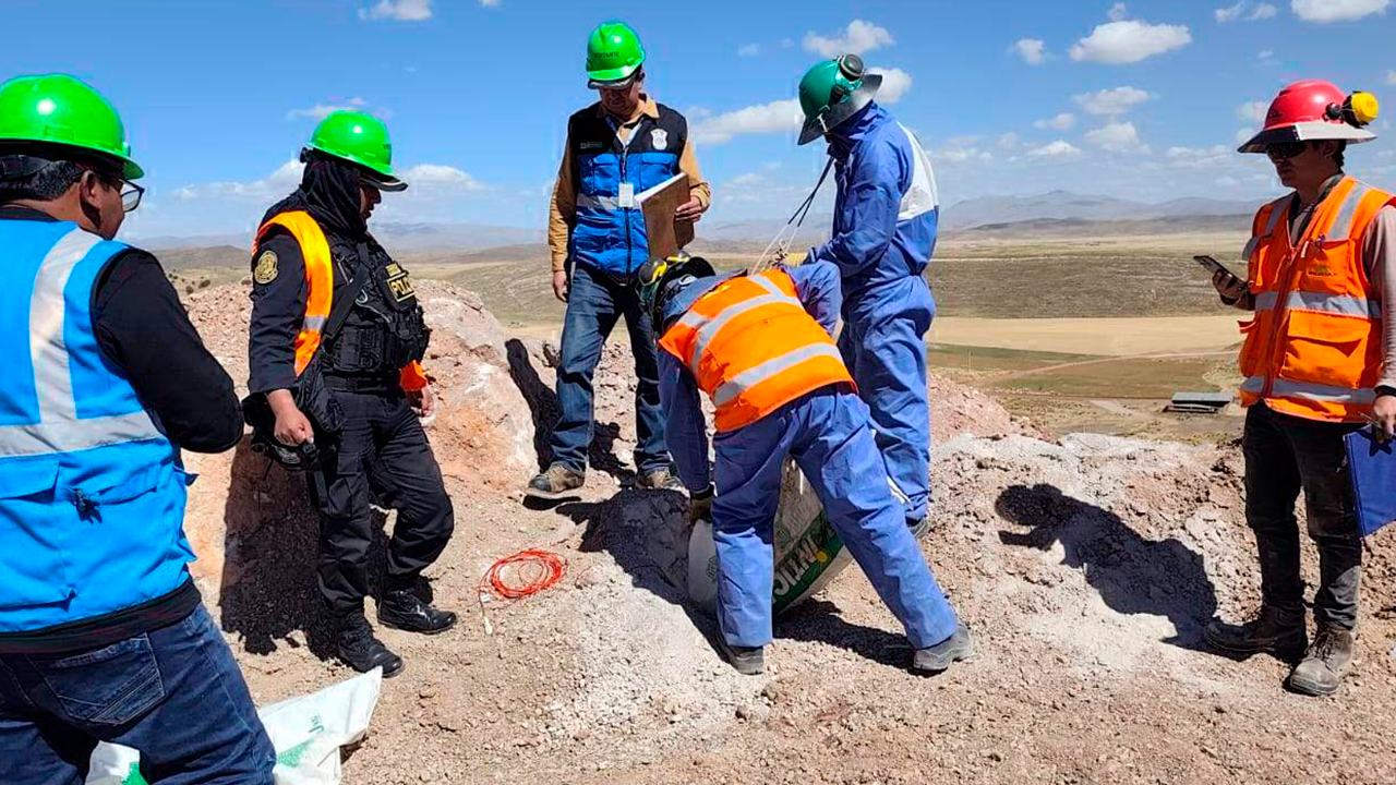 Sucamec destruye más de 1.4 toneladas de explosivos decomisados en Puno
