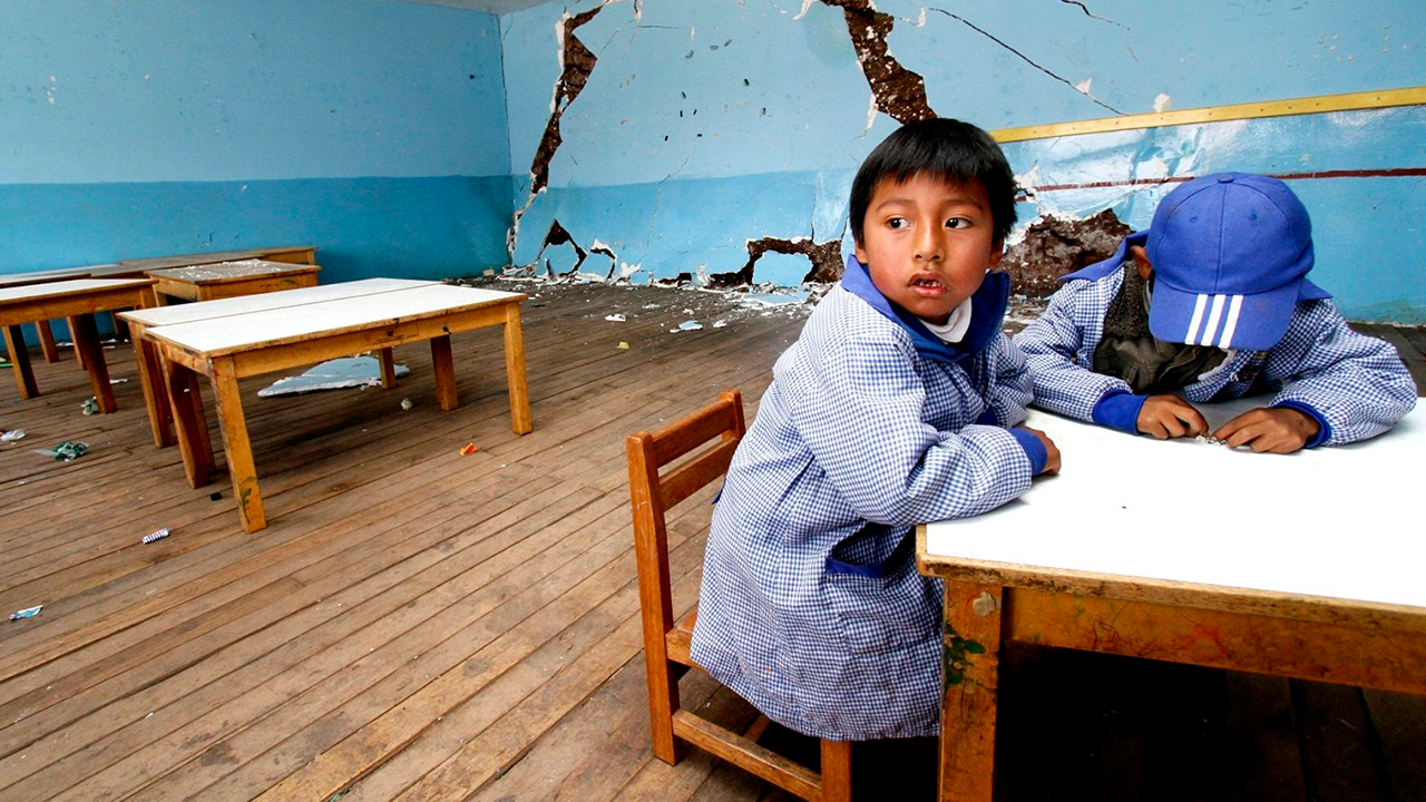 Arequipa registra 146 colegios en mal estado y prevé reparar más de 70 instituciones
