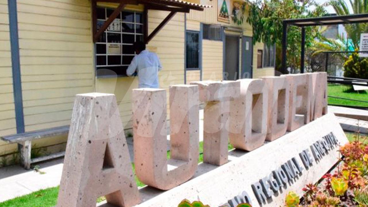 Contraloría revela que Autodema pagó a profesional por servicios que debieron dar a otros especialistas