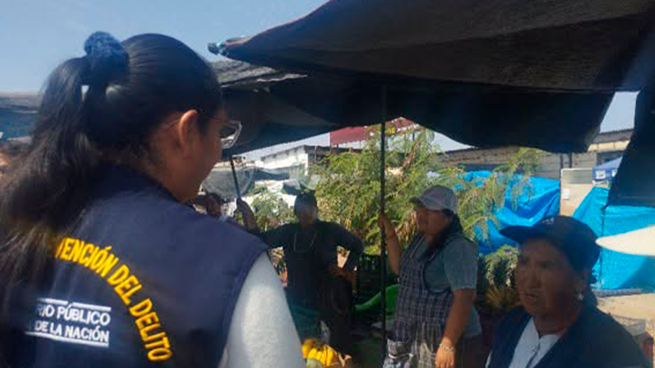 Agricultores desalojan la avenida Collpa en Tacna tras intervención de la Fiscalía