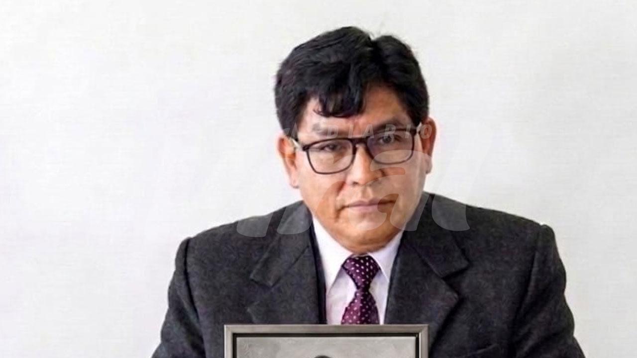 Honran al autor de mamita Candelaria