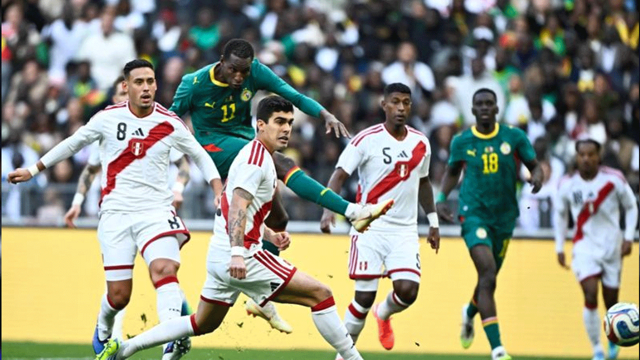 Perú cae ante Senegal en el debut de Mano Menezes