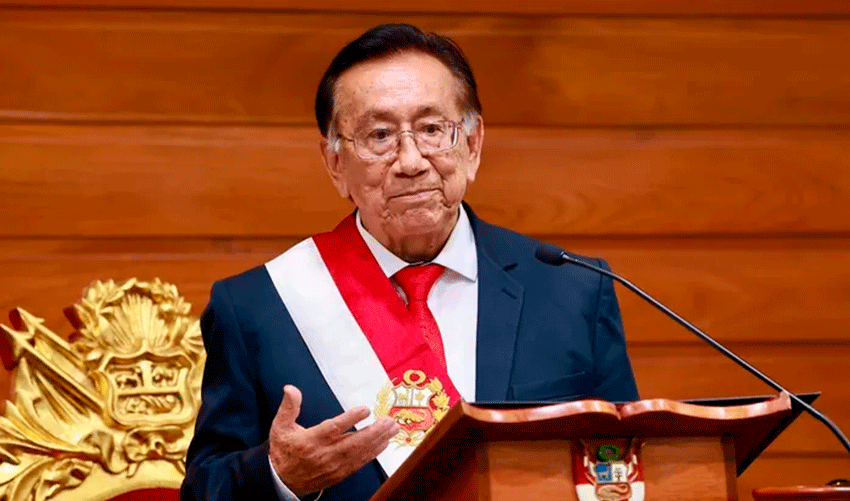 Balcázar defiende sus declaraciones sobre matrimonio infantil y califica cuestionamientos de “leyendas negras”