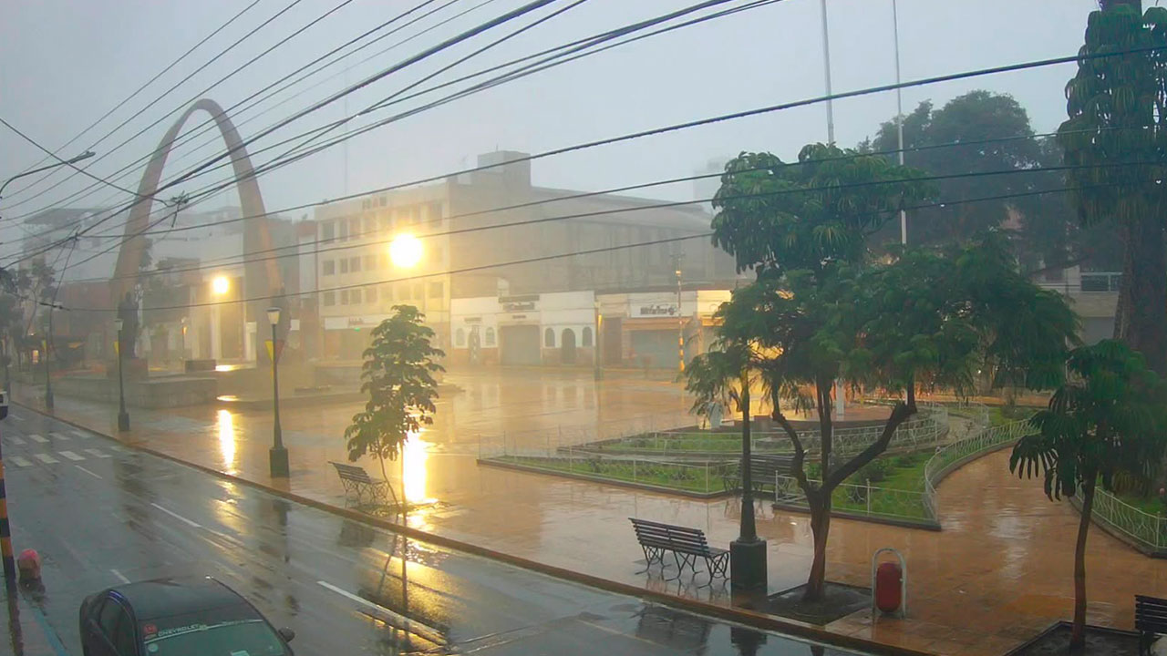 Mantienen suspensión de labores escolares en Tacna por lluvias