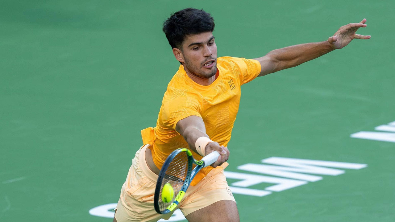 Alcaraz avanza a cuartos de final de Indian Wells tras vencer a Ruud