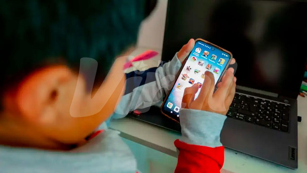Minedu amplía restricción de celulares a niños de educación inicial durante la jornada escolar