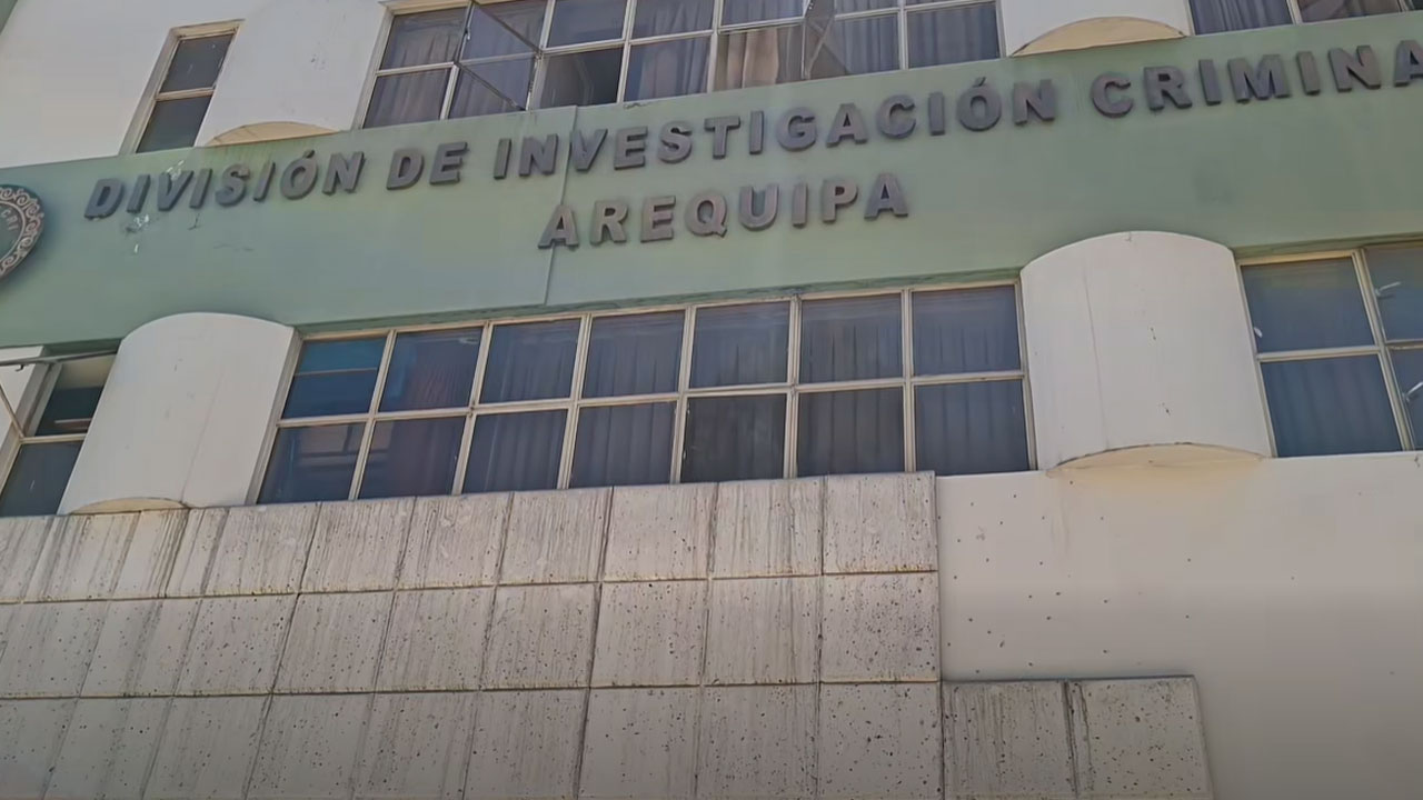 Arequipa: denuncian a psicólogo de colegio por presunta violación a escolar