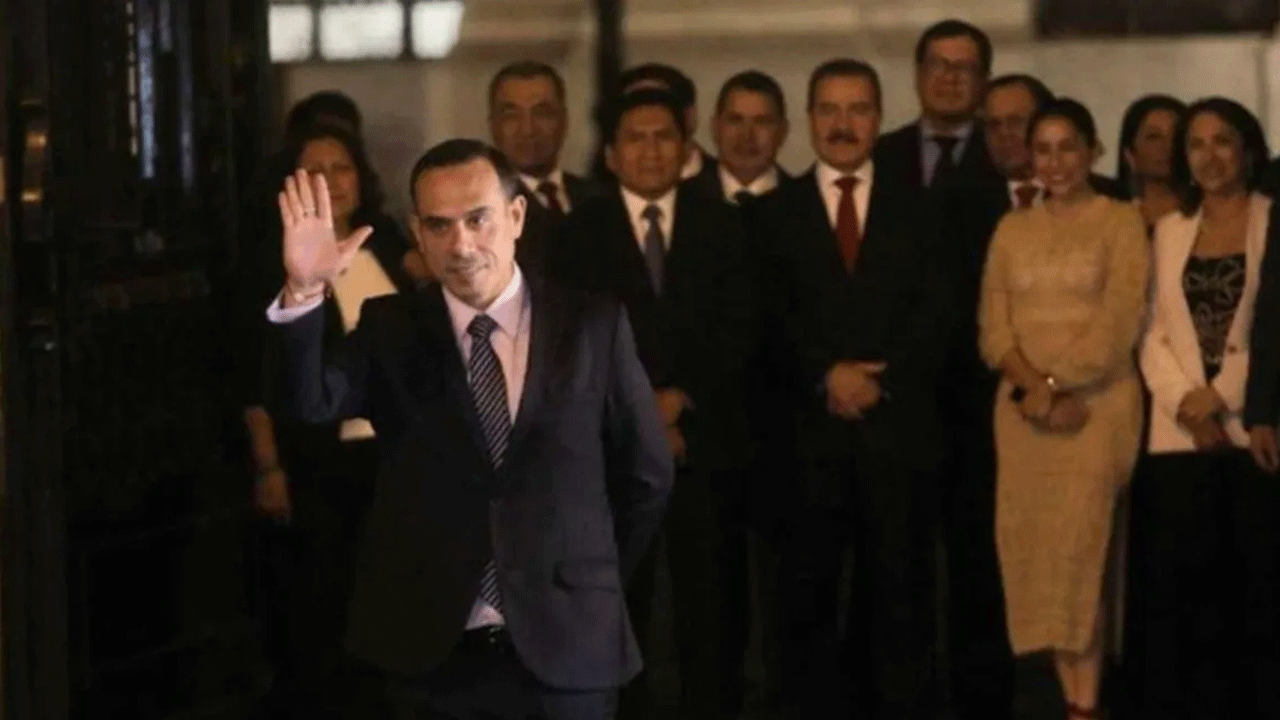 Censuran a José Jerí: Congreso lo saca de la presidencia entre insultos y graves acusaciones