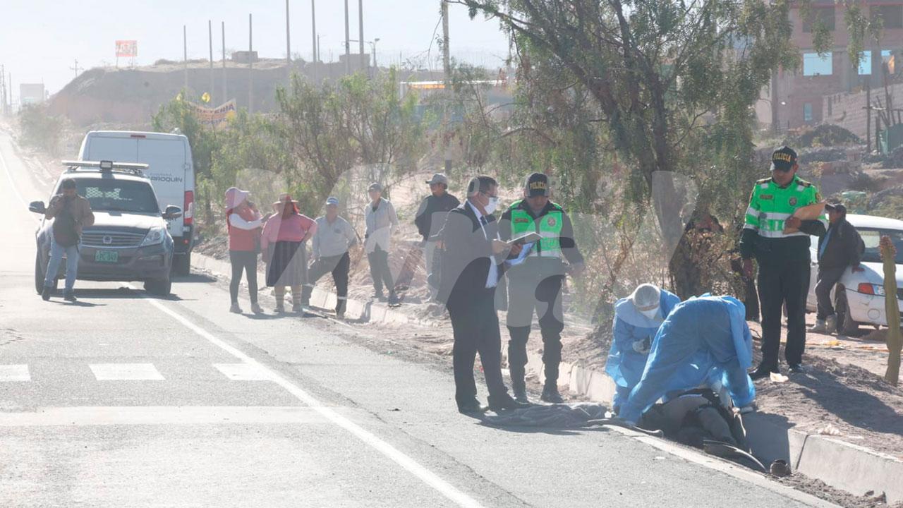 Taxista atropella y deja agonizando a obrero en vía Arequipa-La Joya