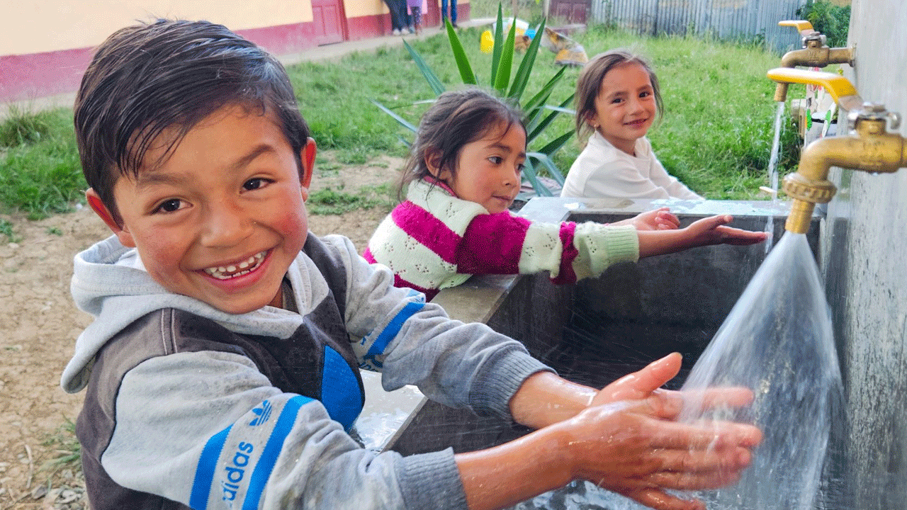 Gobierno proyecta mejorar acceso a agua y saneamiento para más de 21.6 millones de peruanos